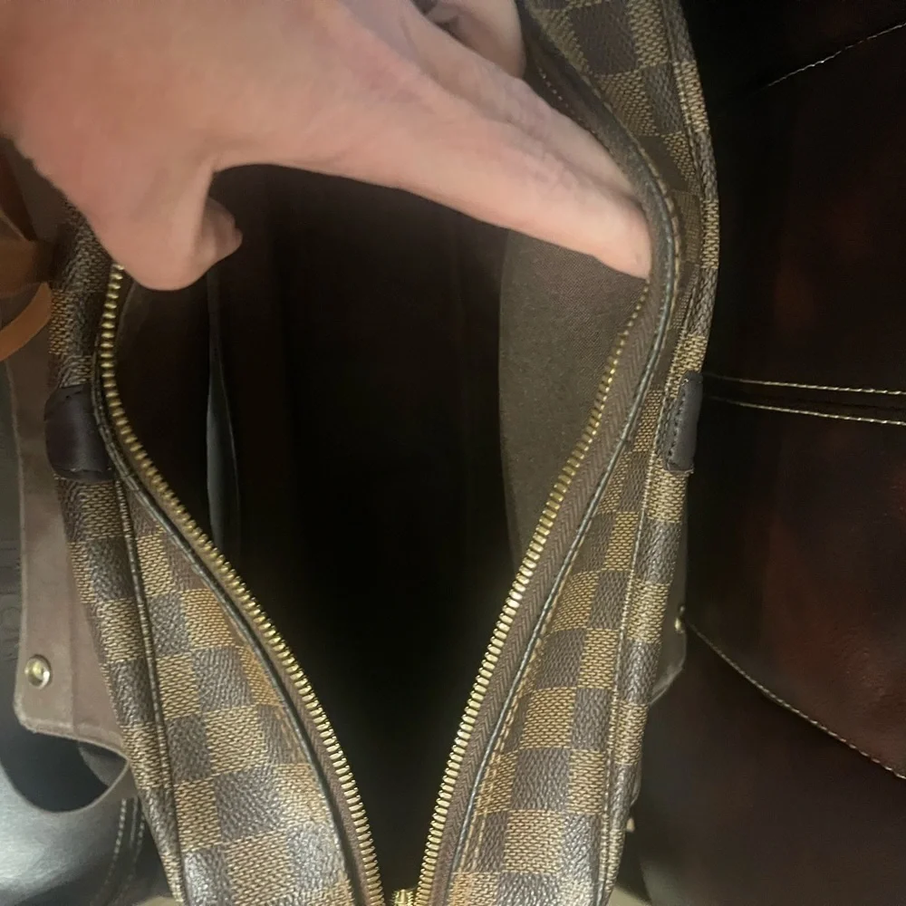 Louis Vuitton elegant louis